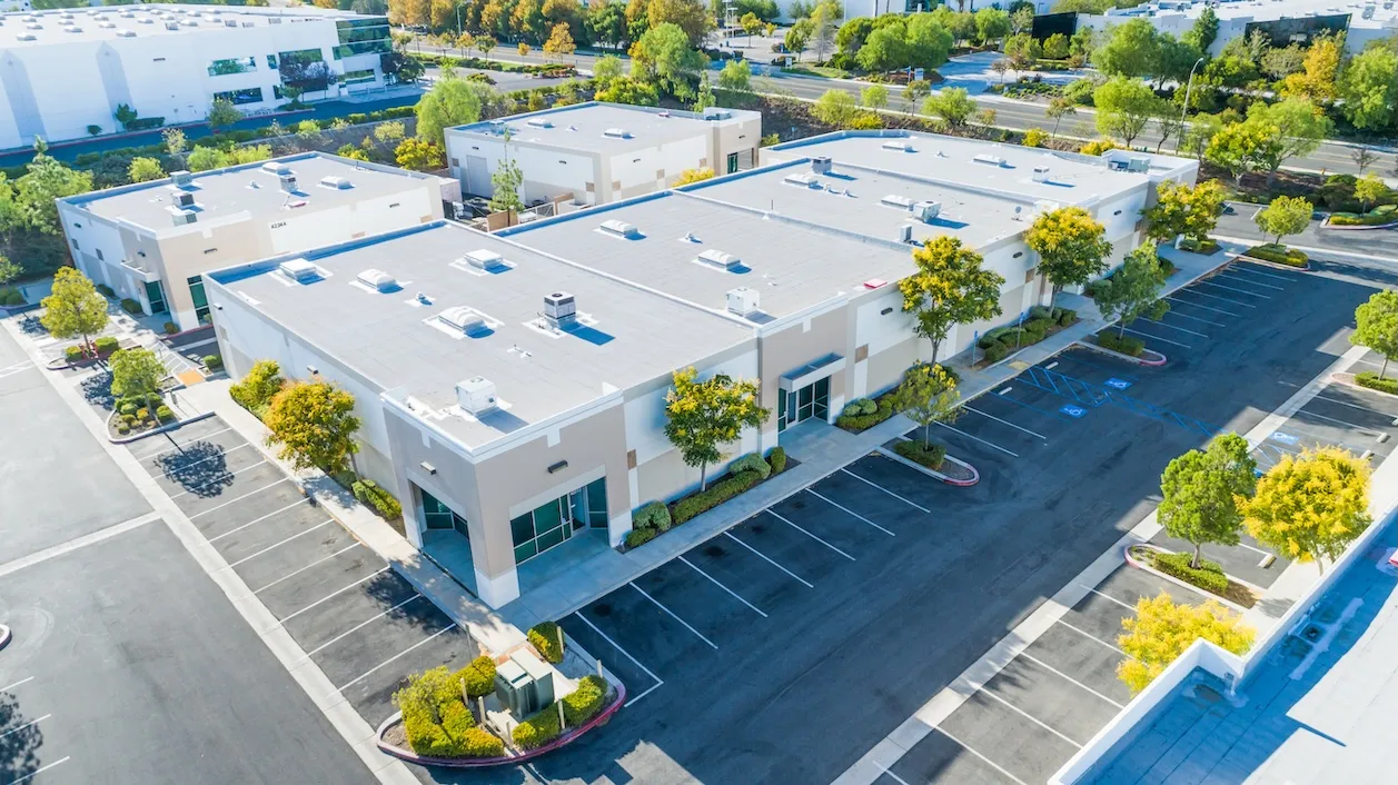 Commercial pressure washing services in Orlando