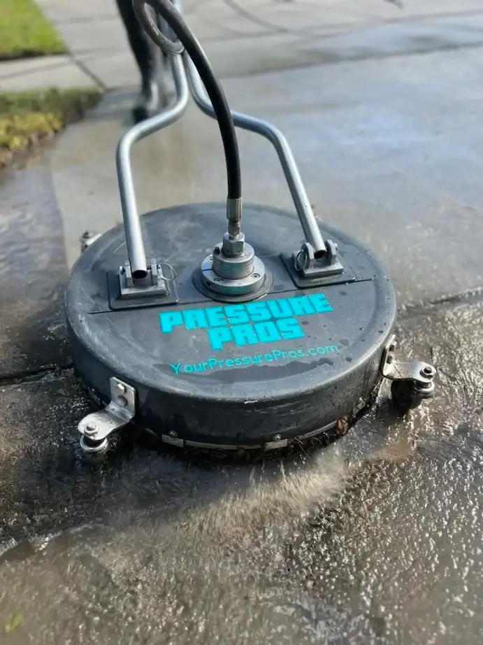 Pressure Pros residential pressure washing in Orlando